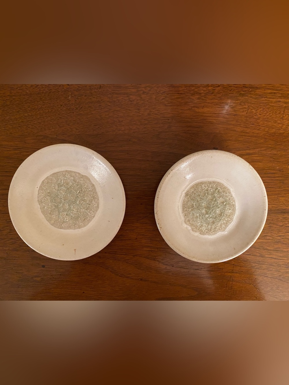 Dock 6 Pottery White Geode Crackle Glass Trinket Dish Set of 2